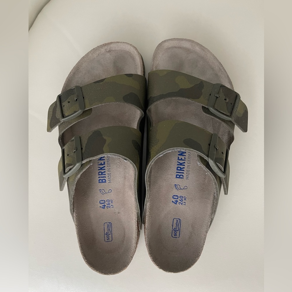 Birkenstocks - Camo Green